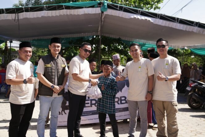 
					Rayakan Idul Adha, HIPMI Lampung Salurkan Hewan Kurban bagi Santri dan Warga Sekitar