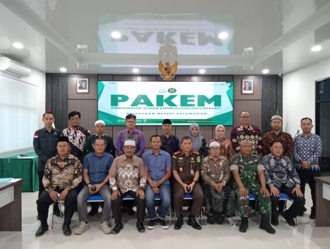 
					Kejari Pesawaran Gelar Rapat Pakem: Sinergi Antar Instansi Cegah Penyimpangan Aliran Kepercayaan dan Radikalisme