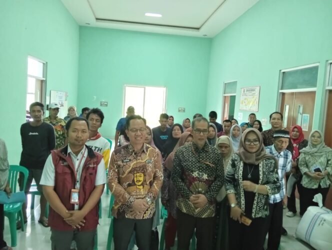 
					Kementerian Sosial Salurkan Bantuan ATENSI Bagi Penyandang Disabilitas Binaan LKS Berkah Harapan di Pesawaran