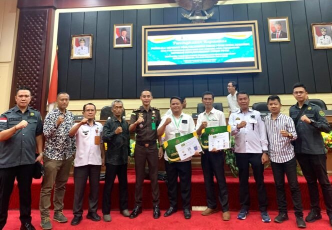 
					Kejati Lampung Serahkan Bantuan CSR, Wujud Komitmen Kawal Program Jaga Desa