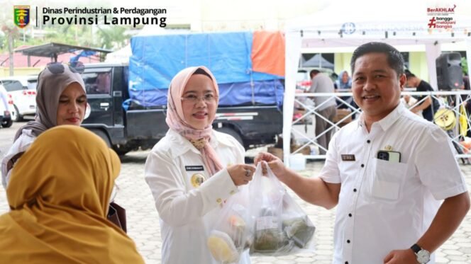 
					Kadis Perindag Lampung, Zimmi Skil Lakukan Operasi Pasar